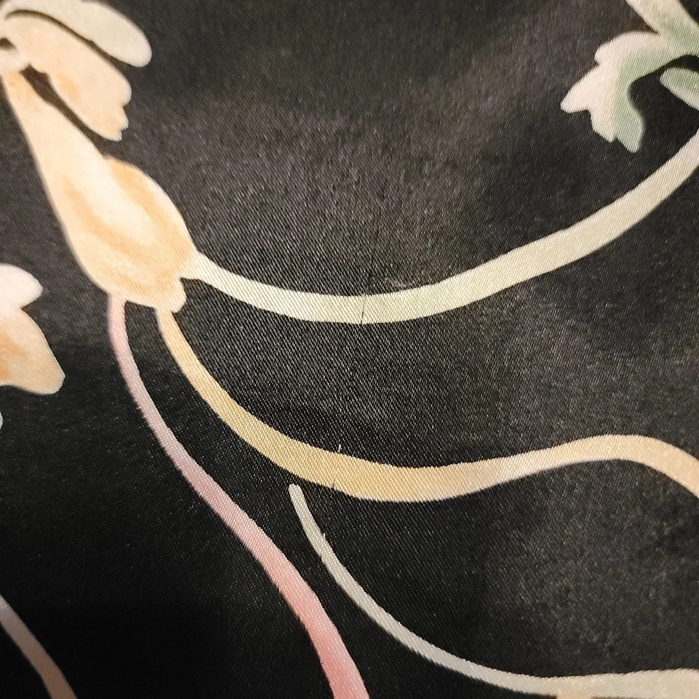 Christian Dior Vintage Black Floral Satin Robe Size L/XL - Picture 8 of 8